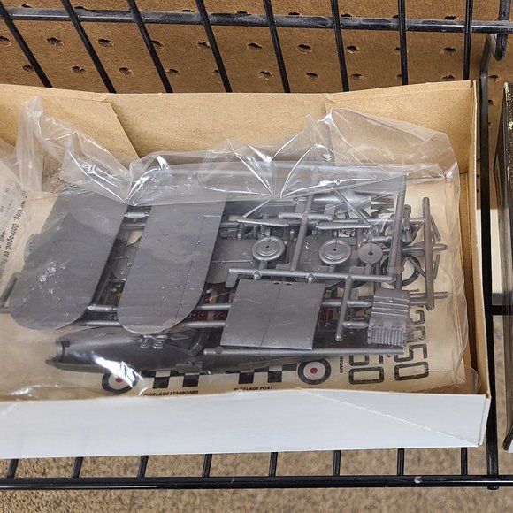 Lindberg Hawker Fury Model Plane Kit - Picture 2 of 4